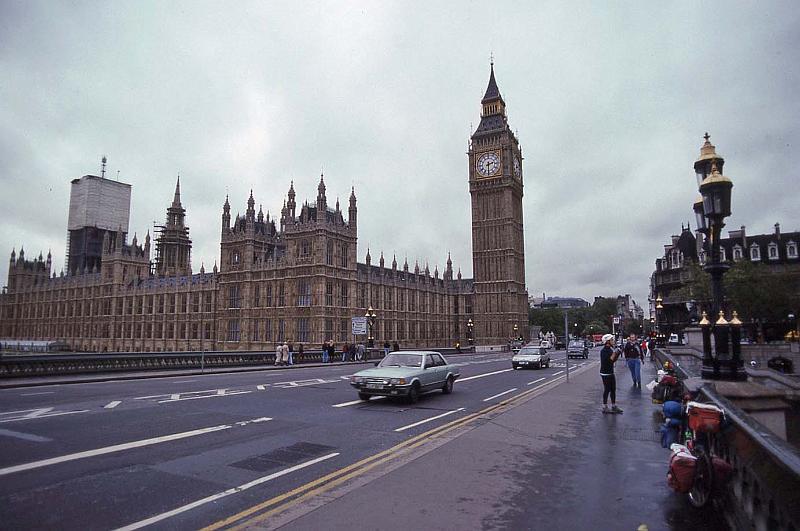 WT 2100 265-30 UK 1991.jpg